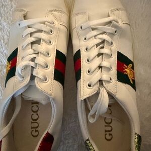 Style by Gucci White Sneakers with Red and Green Accents